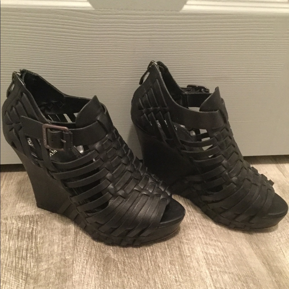 Vince Camuto Wedge Sanders